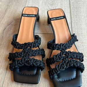 NEW Angel Alarcon Woven Black Strappy Heels Sandals EU 39 US 9
